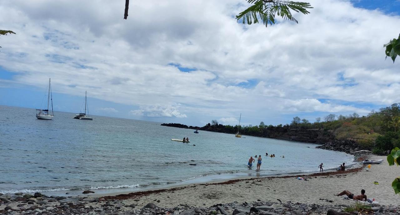 Les Gites Du Domaine De Petite-Anse Bouillante Bagian luar foto